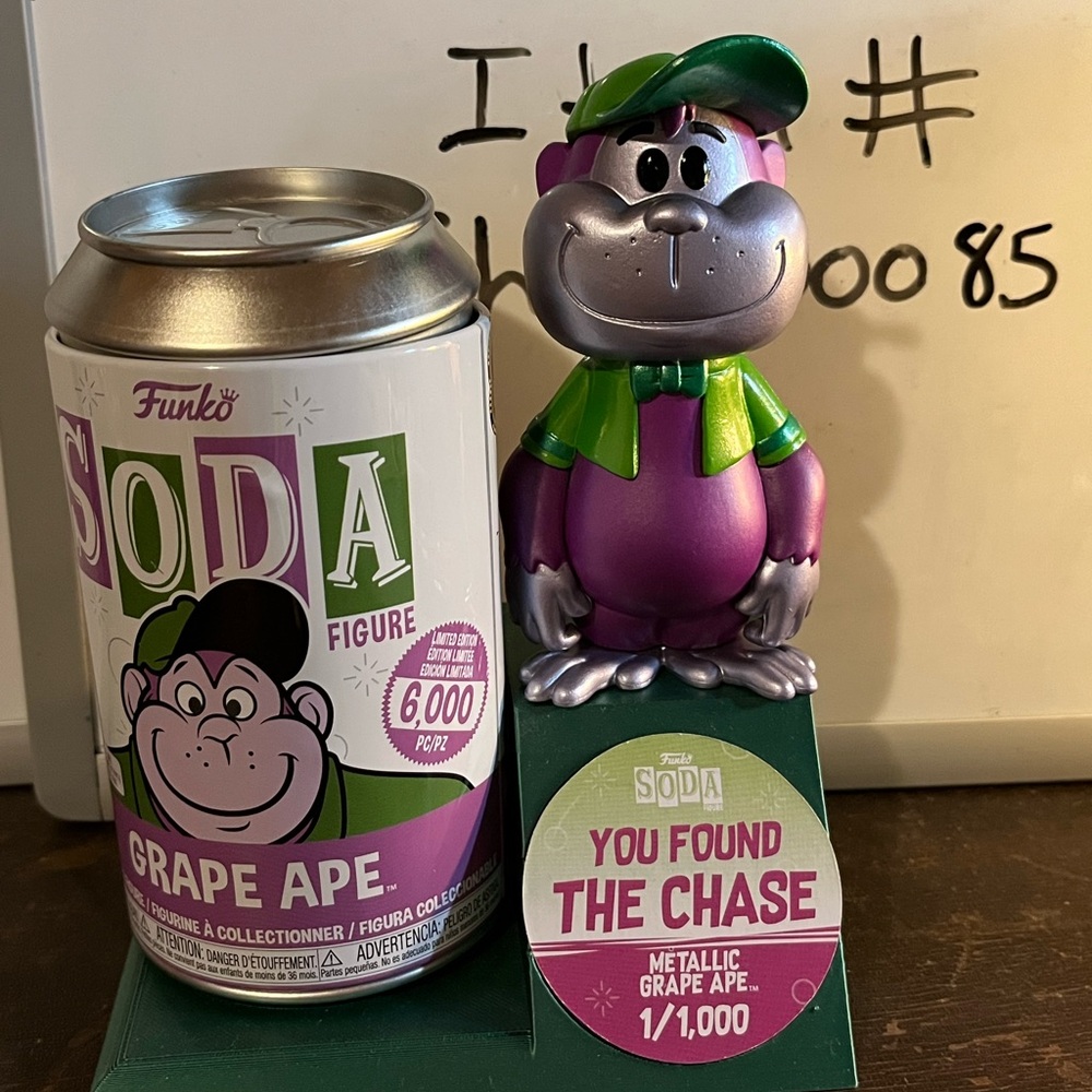 Funko Soda CHASE Grape Ape show Metallic limited edition figure classic cartoons